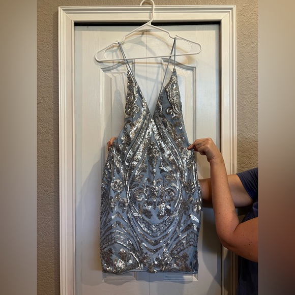 cinderella blue windsor dress - Picture 3 of 4